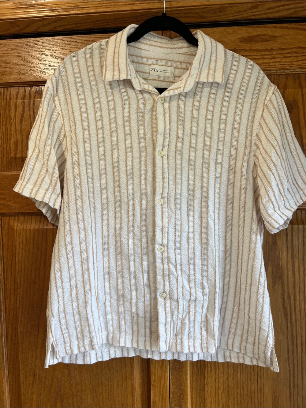 Zara Cream Short-Sleeve Button-Down with Tan Stripes